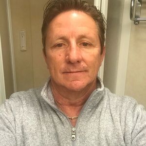 Meet your Posher, Howard